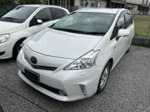 2014 Toyota PRIUS α