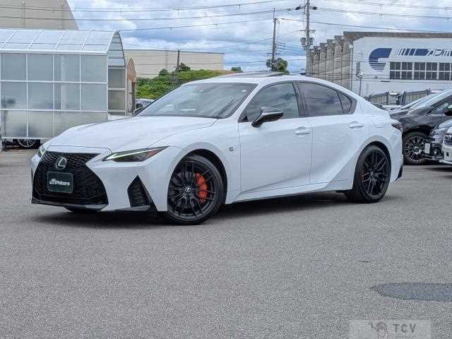 2023 Lexus IS
