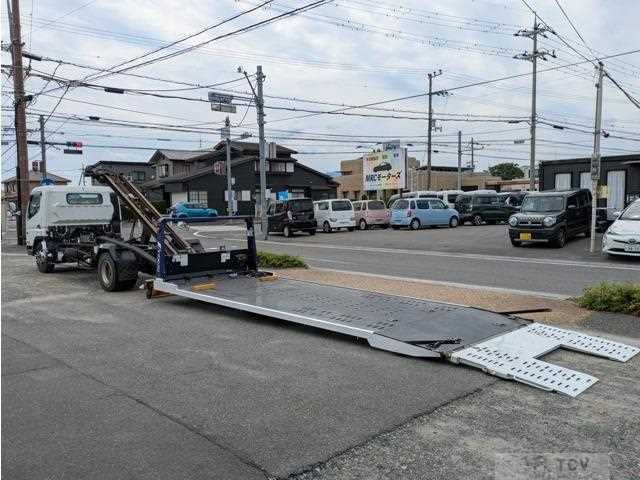 2023 Mitsubishi Fuso Canter