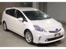 2012 Toyota PRIUS α