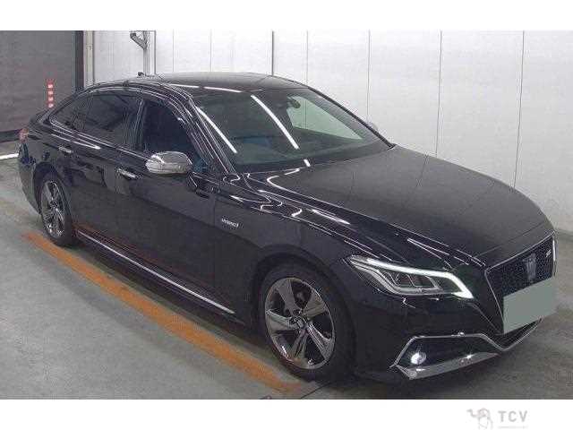 2018 Toyota Crown Hybrid