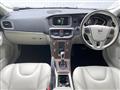 2019 Volvo V40