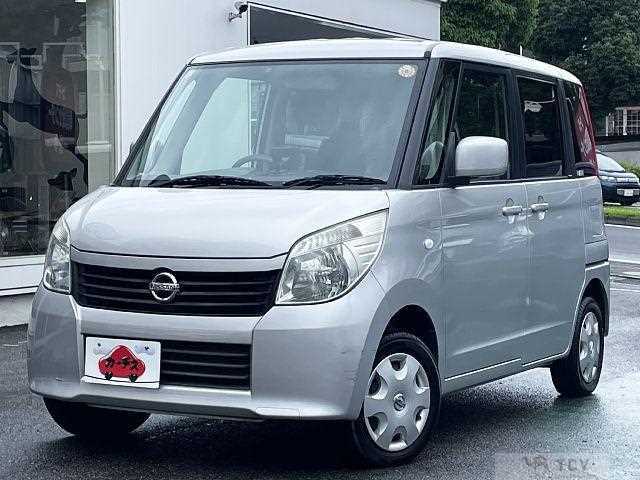 2011 Nissan ROOX