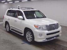 2013 Toyota Land Cruiser