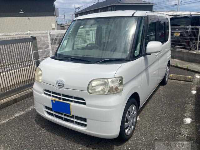 2011 Daihatsu Tanto