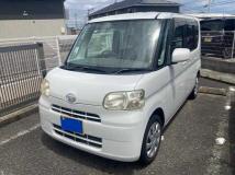 2011 Daihatsu Tanto