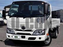 2022 Hino Dutro