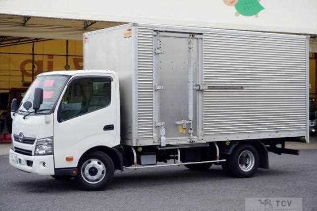 2017 Hino Dutro