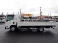 2019 Isuzu Elf Truck