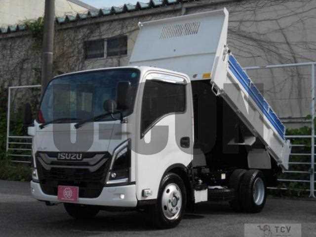 2025 Isuzu Elf Truck