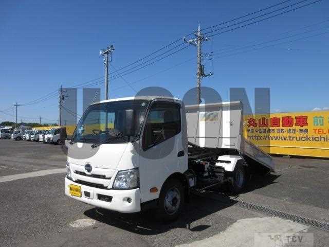 2025 Hino Dutro