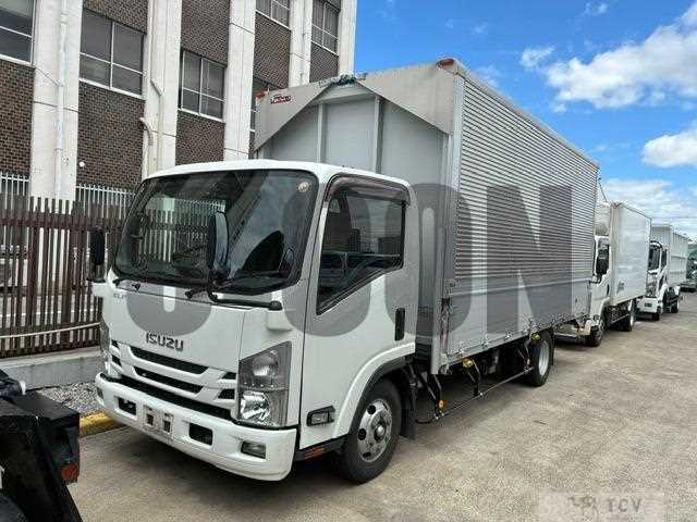 2021 Isuzu Elf Truck