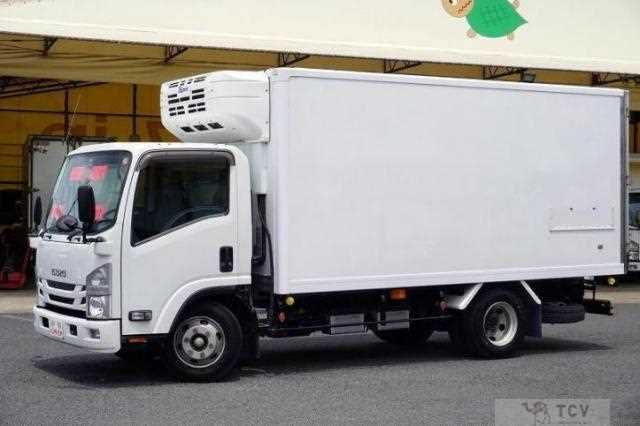 2021 Isuzu Elf Truck