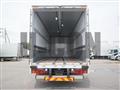 2018 Mitsubishi Fuso Fighter