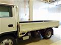 2020 Isuzu Elf Truck