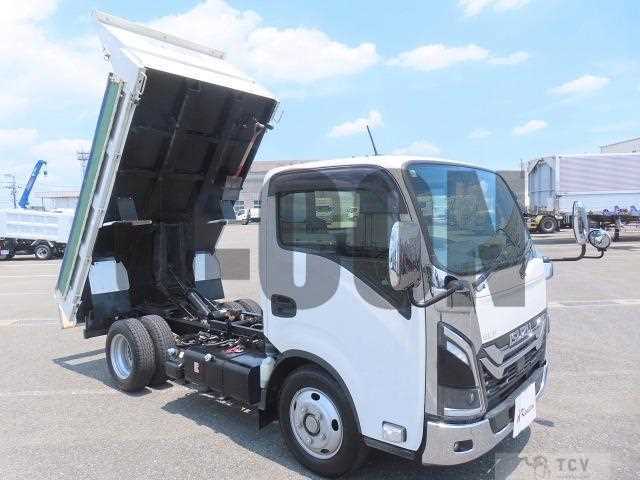 2025 Isuzu Elf Truck