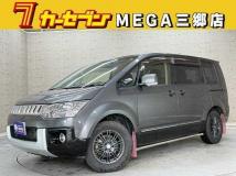2017 Mitsubishi Delica D5
