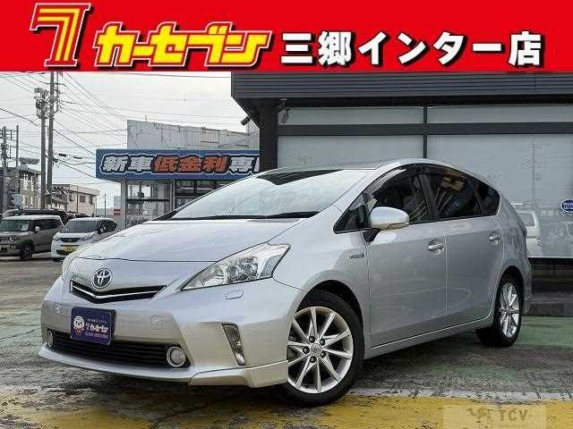 2013 Toyota PRIUS α