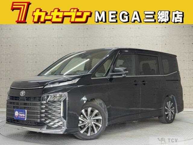 2022 Toyota Voxy