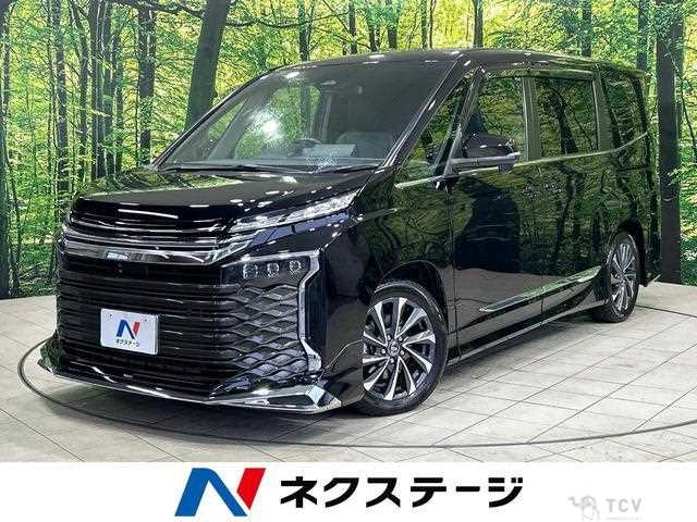 2022 Toyota Voxy