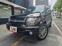2004 Mitsubishi Pajero iO