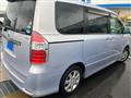 2010 Toyota Noah
