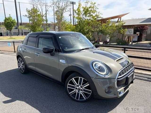 2019 BMW MINI