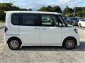 2017 Daihatsu Tanto