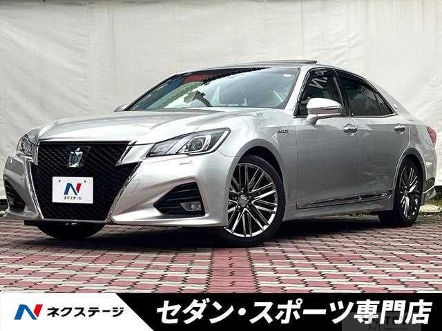 2016 Toyota Crown Hybrid