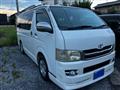 2004 Toyota Regius Wagon