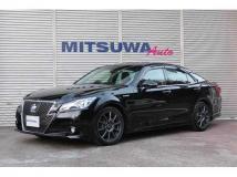 2013 Toyota Crown Hybrid