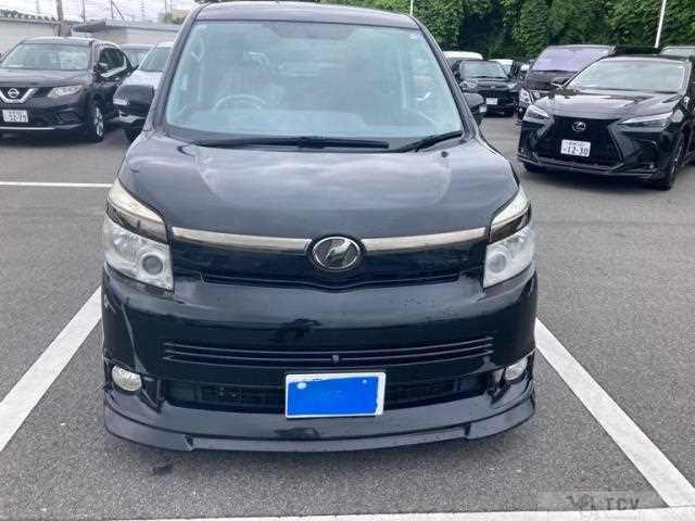 2008 Toyota Voxy