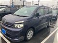 2013 Toyota Voxy