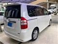 2010 Toyota Noah