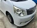 2010 Toyota Noah