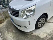 2010 Toyota Noah