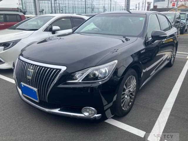 2016 Toyota Crown Majesta
