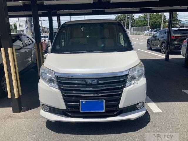 2015 Toyota Noah