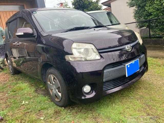 2011 Toyota Sienta