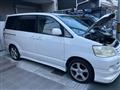2003 Toyota Noah