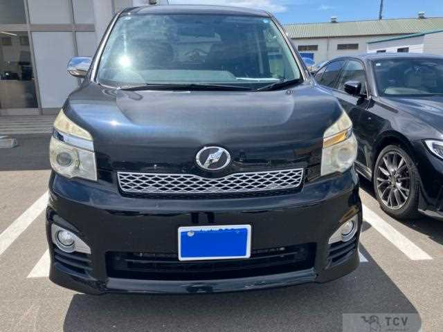 2013 Toyota Voxy