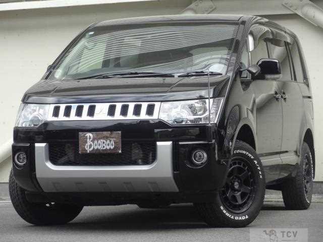 2015 Mitsubishi Delica D5