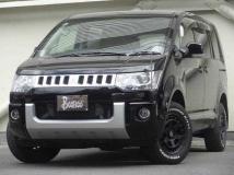 2015 Mitsubishi Delica D5