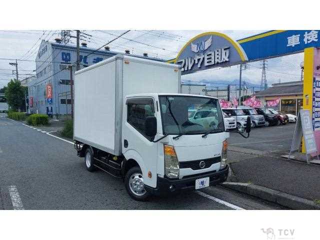 2012 Nissan Atlas