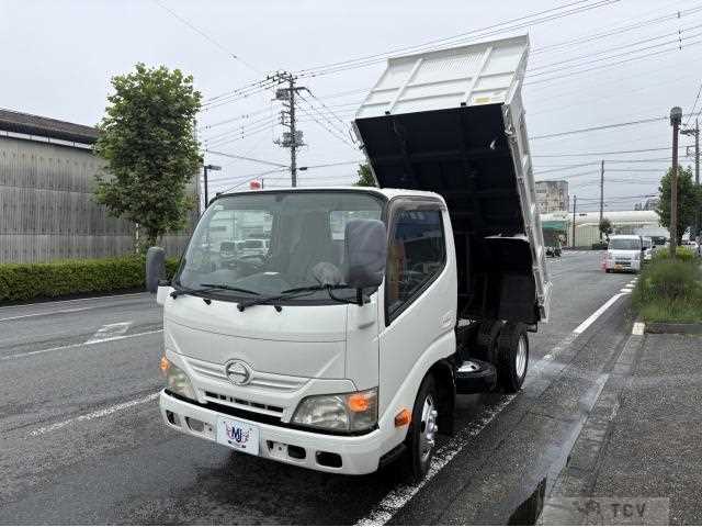 2012 Hino Dutro