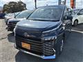 2022 Toyota Voxy