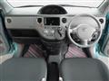 2005 Toyota Sienta