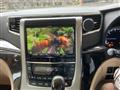 2014 Toyota Alphard Hybrid