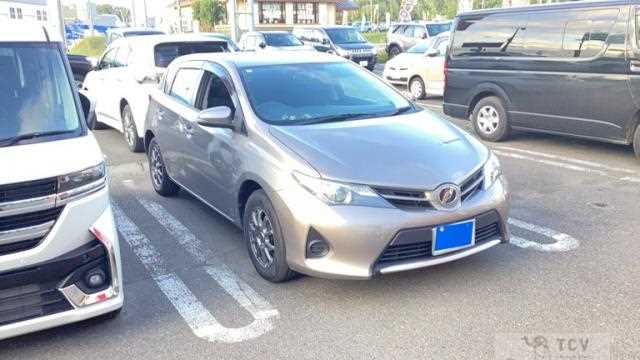2012 Toyota Auris