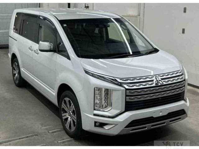2022 Mitsubishi Delica D5